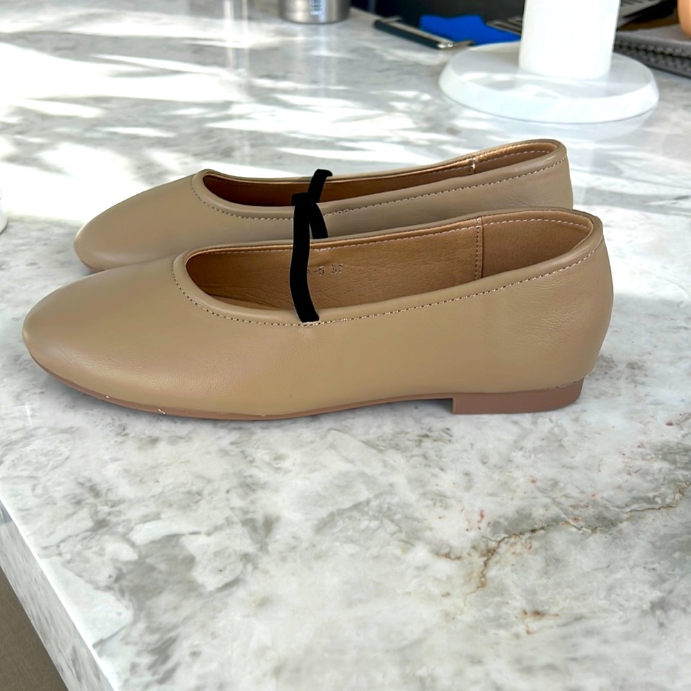 Brand new ballet flats